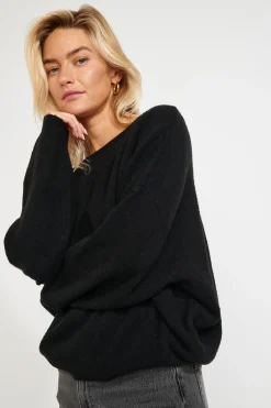 Banana Moon Pull FLOWN FREELANCE- Pulls & Sweats